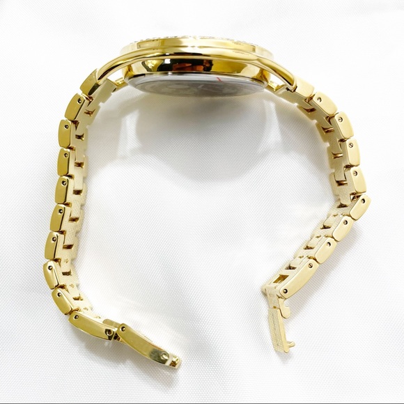 BETSEY JOHNSON WATCH - Picture 6 of 7